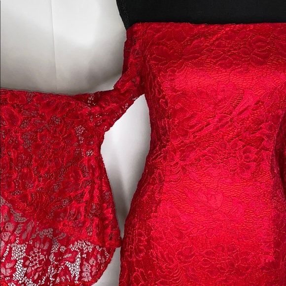 Red midi dress - Picture 2 of 3